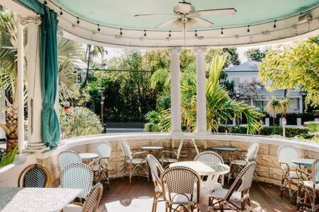 Deluxe Queen At The Curry Mansion - Parking & Heated Pool! Key West Exteriör bild